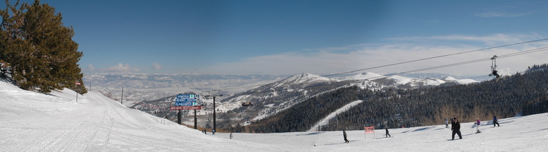 Panorama from the top of the Bonanza lift_180